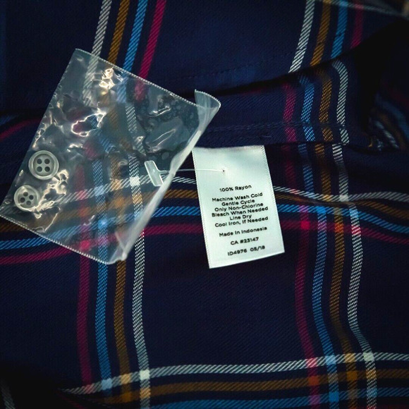 Talbots Size Medium Blue Buckingham Plaid Check Longer Length Perfect Shirt Top - Picture 5 of 6